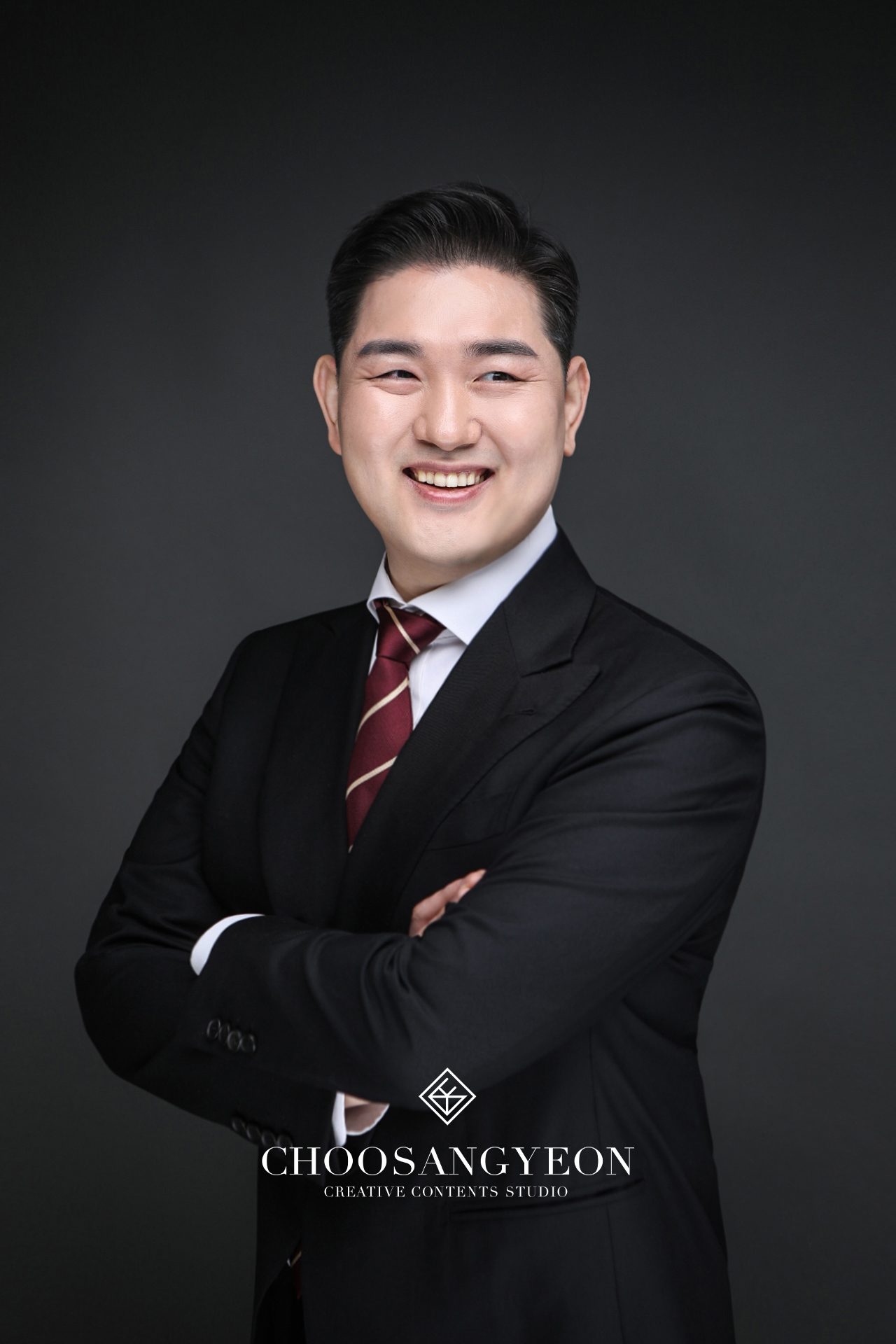 첫 프로필 사진을 추상연 스튜디오에서 찍고