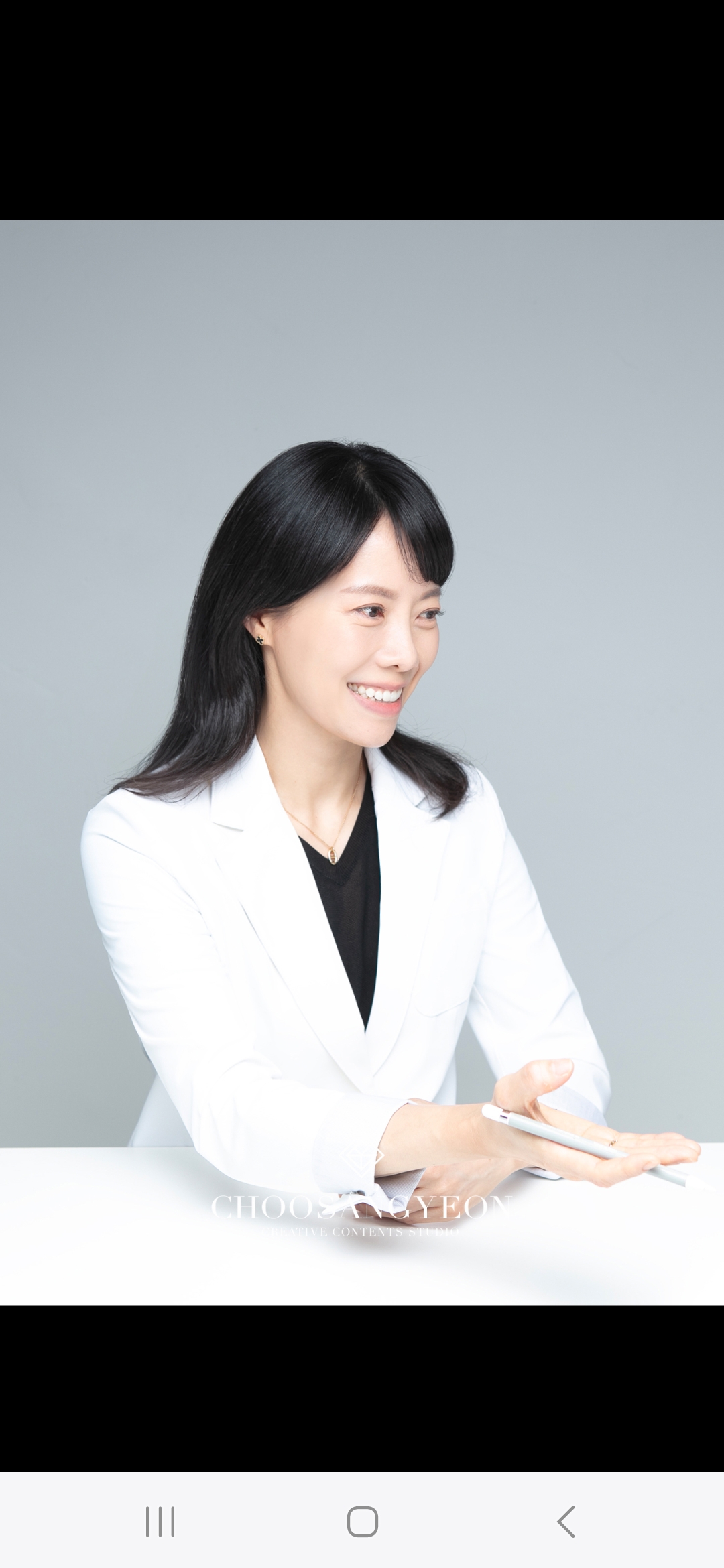 웨딩사진이후 제일 자연스럽고 예쁘게 담아주셔서 정말 감사드려요♡